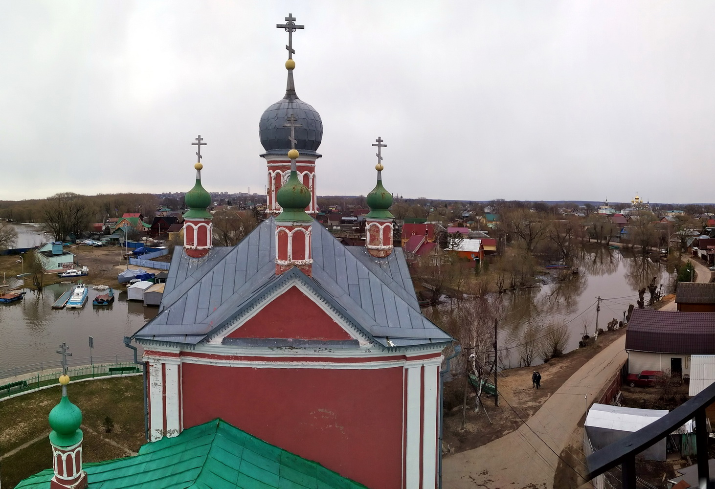 Pereslavl-Zalessky, Левая Набережная, 165; Правая Набережная, 126