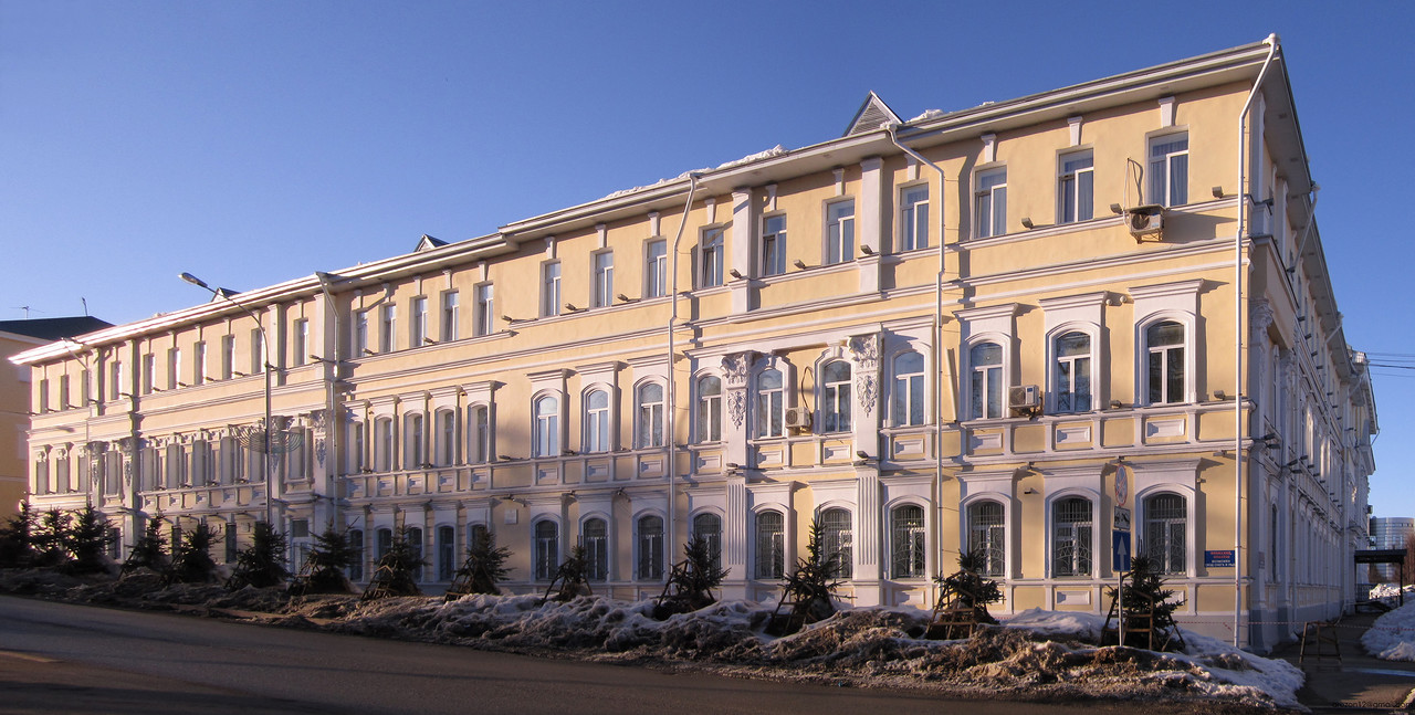 Ufa, Улица Александра Матросова, 1 / Улица Тукаева, 25