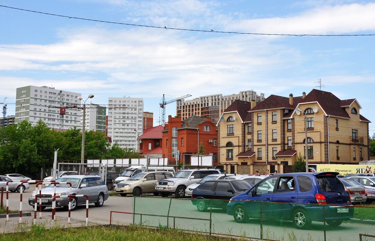 Омск, Улица Крутой Яр, 3/1; Улица Крутой Яр, 3/2; Улица Крутой Яр, 5; Улица Красный Путь, 135 корп. 1; Улица Красный Путь, 137/1; Улица Красный Путь, 137/2