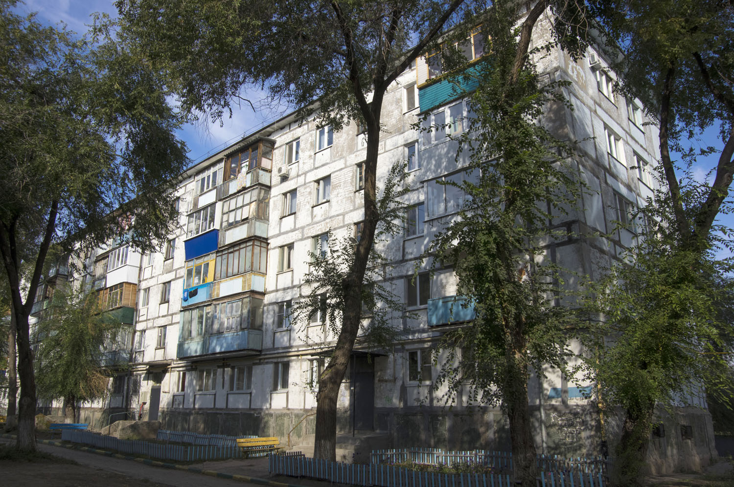 Новокуйбышевск, Улица Ворошилова, 2