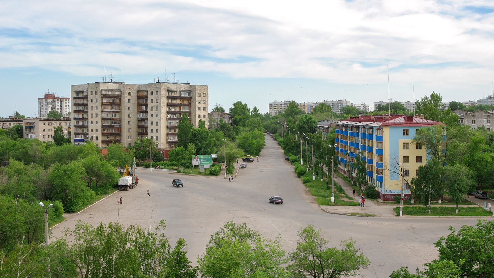 Новокуйбышевск, Молодёжная улица, 2; Улица Гагарина, 28 / Улица Калинина, 1А