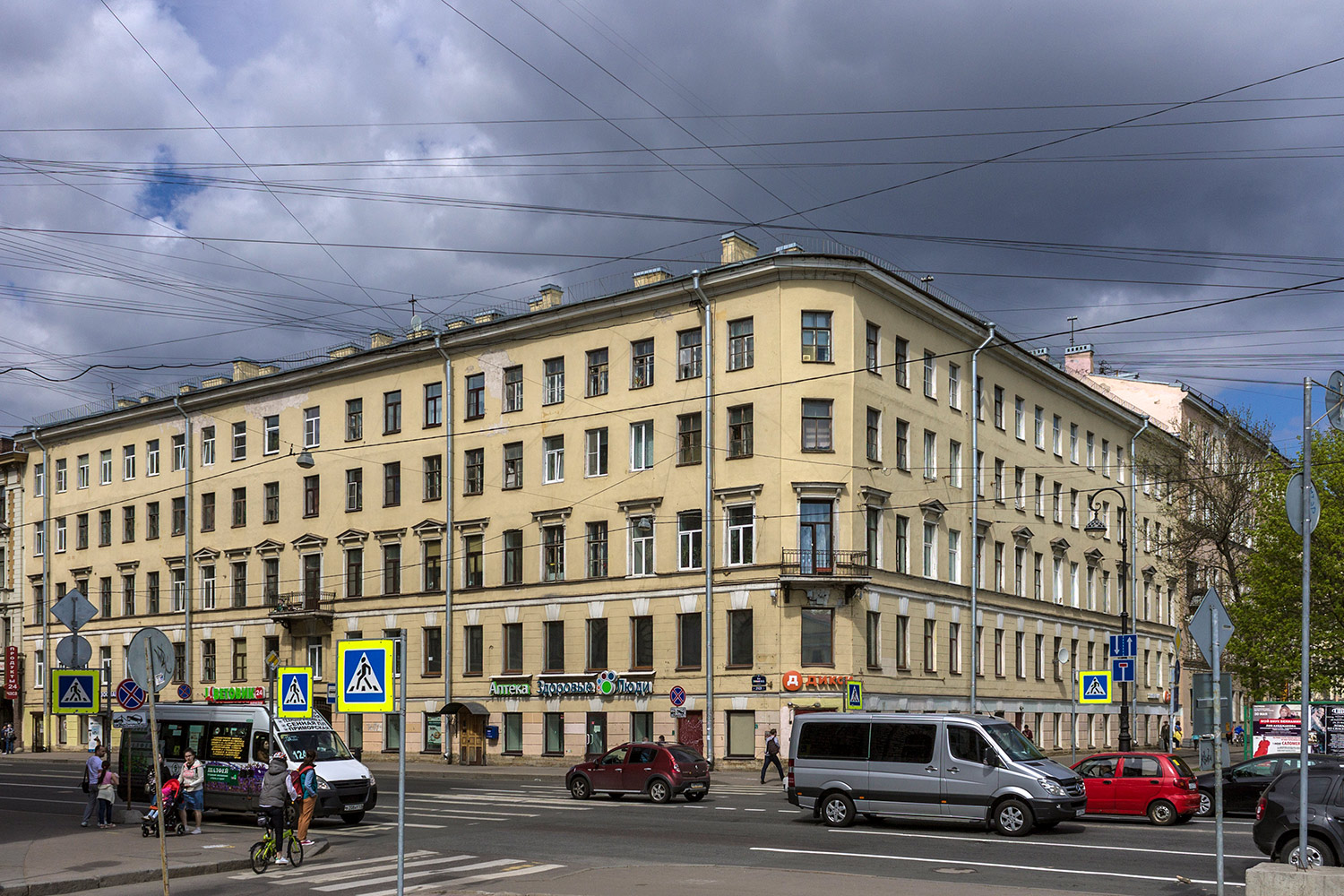 Санкт-Петербург, 8-я линия В. О., 21