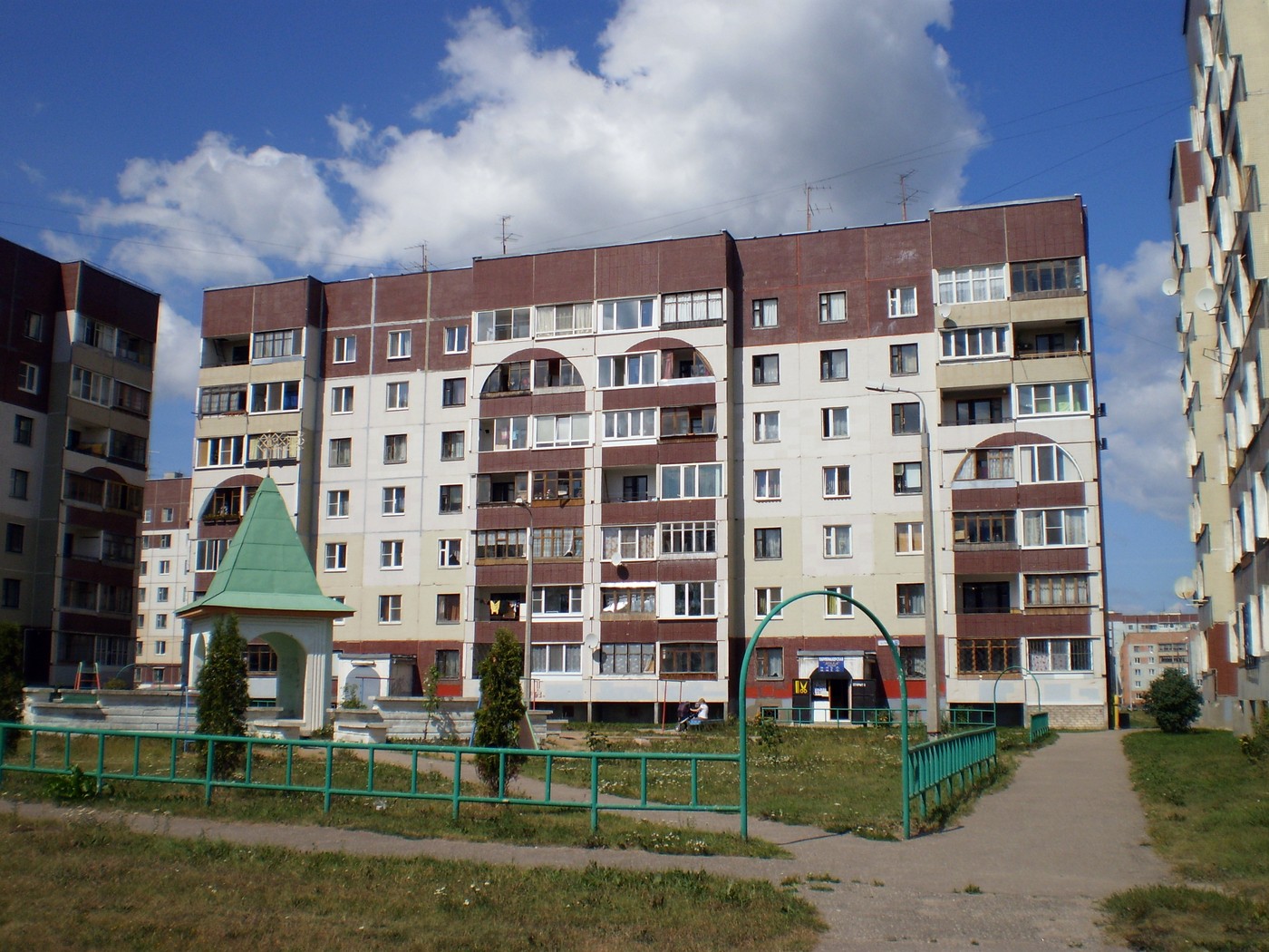 Псков, Рижский проспект, 75