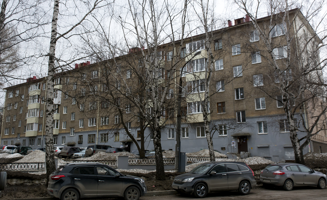 Уфа, Улица Конституции, 1 / Улица Максима Горького, 34