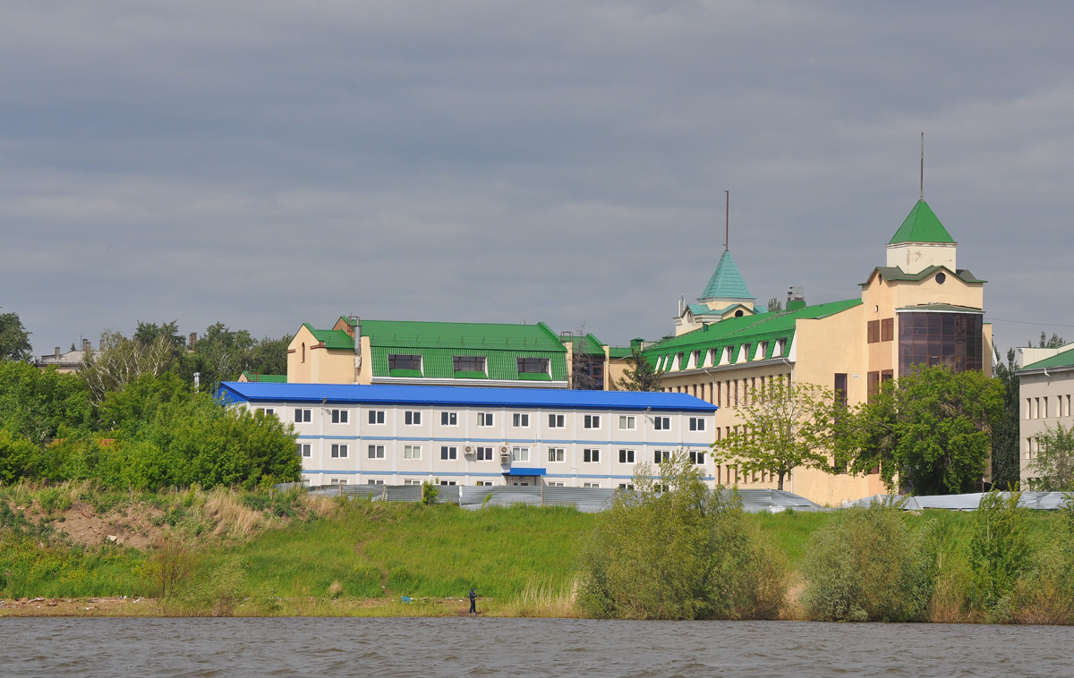 Omsk, Проспект Мира, 5/5; Проспект Мира, 5/5*