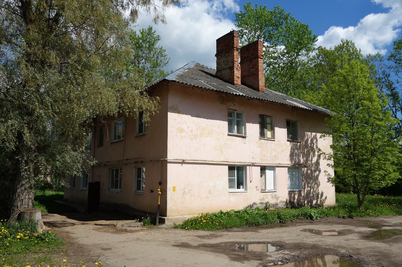 Чудово, Молодогвардейская улица, 10