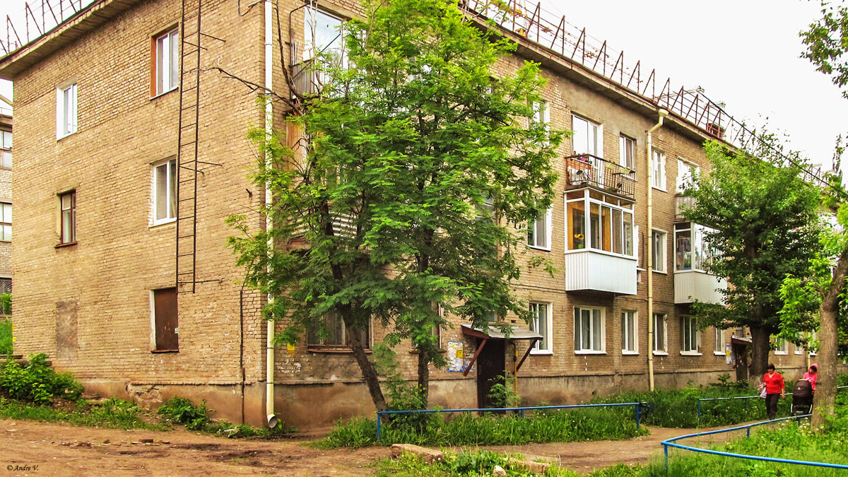 Уфа, Красноводская улица, 9 / Обская улица, 12
