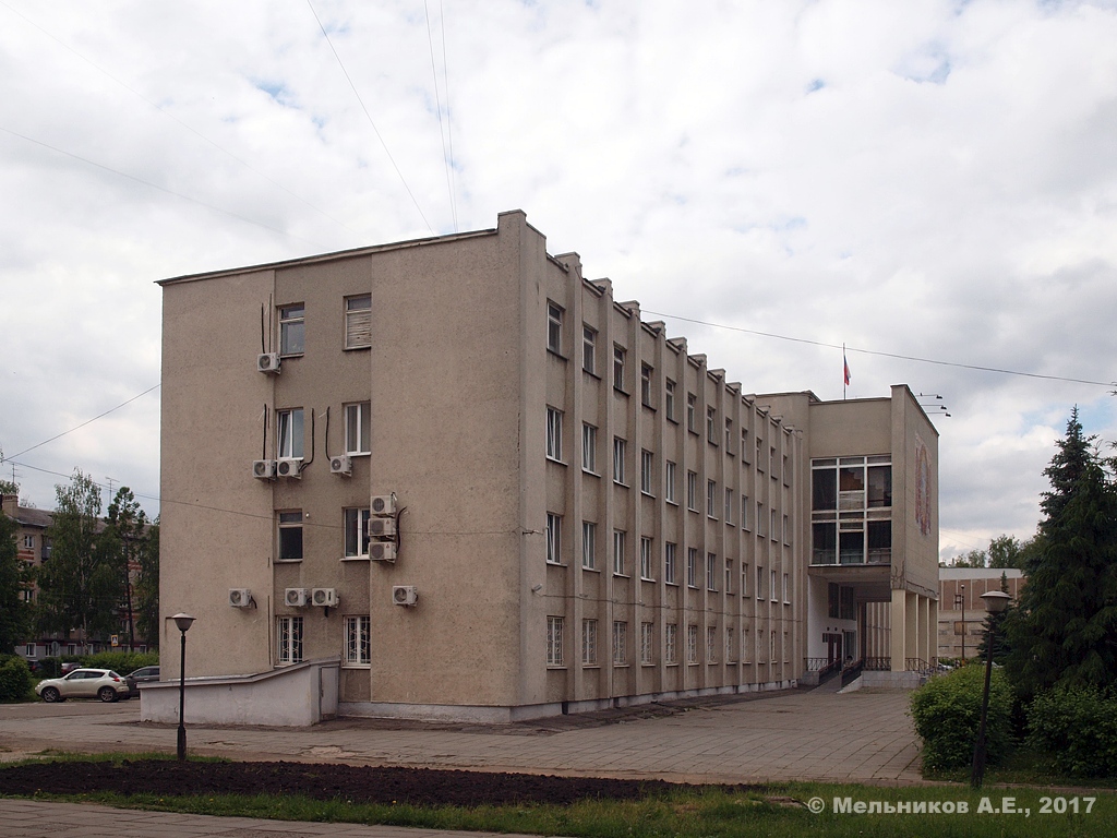 Кстово, Площадь Ленина, 4