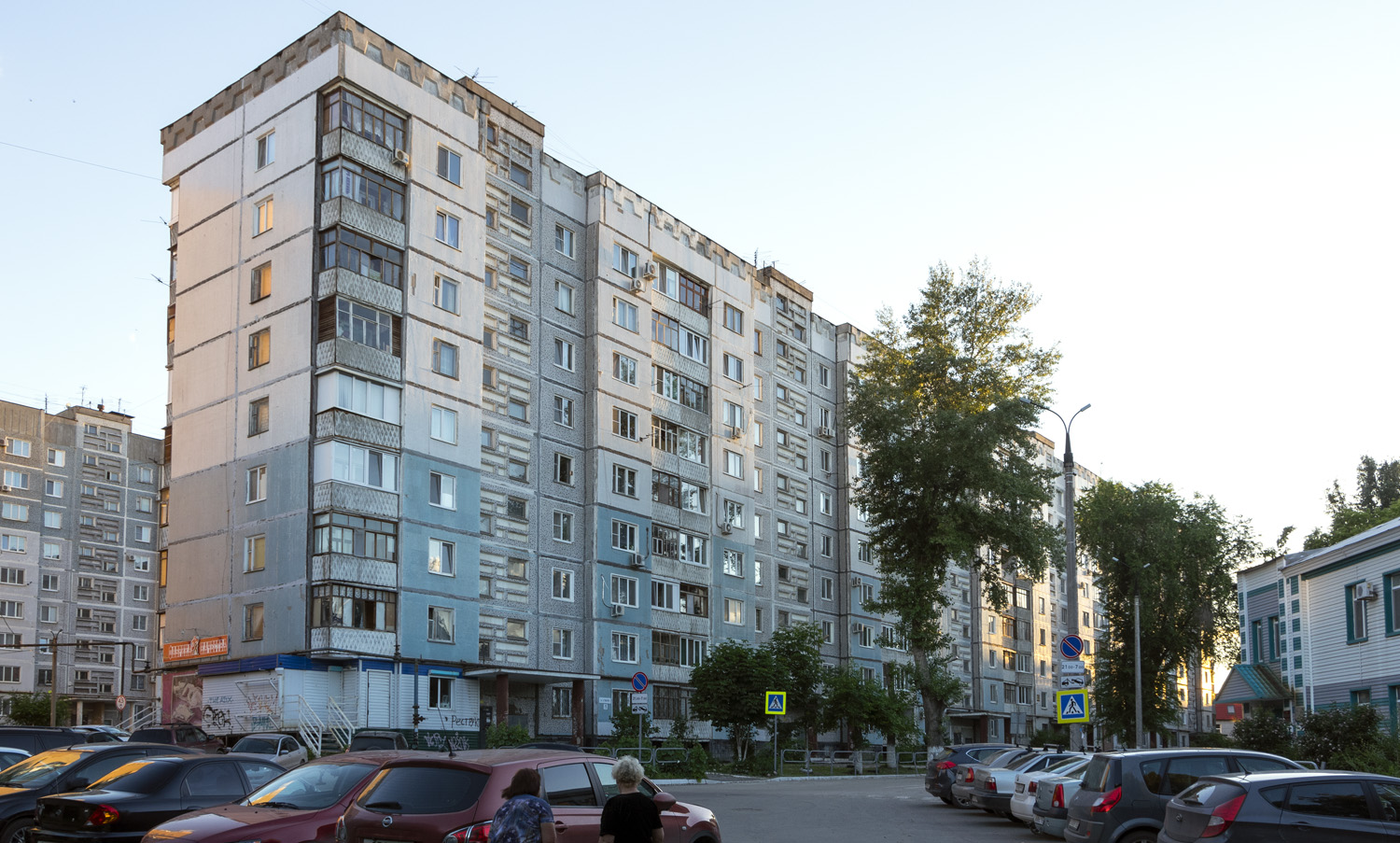 Новокуйбышевск, Улица Льва Толстого, 1