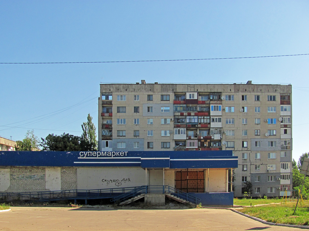 Лисичанск, Восточный квартал, 17А; Восточный квартал, 18