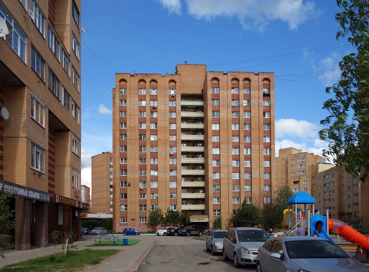 Калуга, Улица Генерала Попова, 10 корп. 2