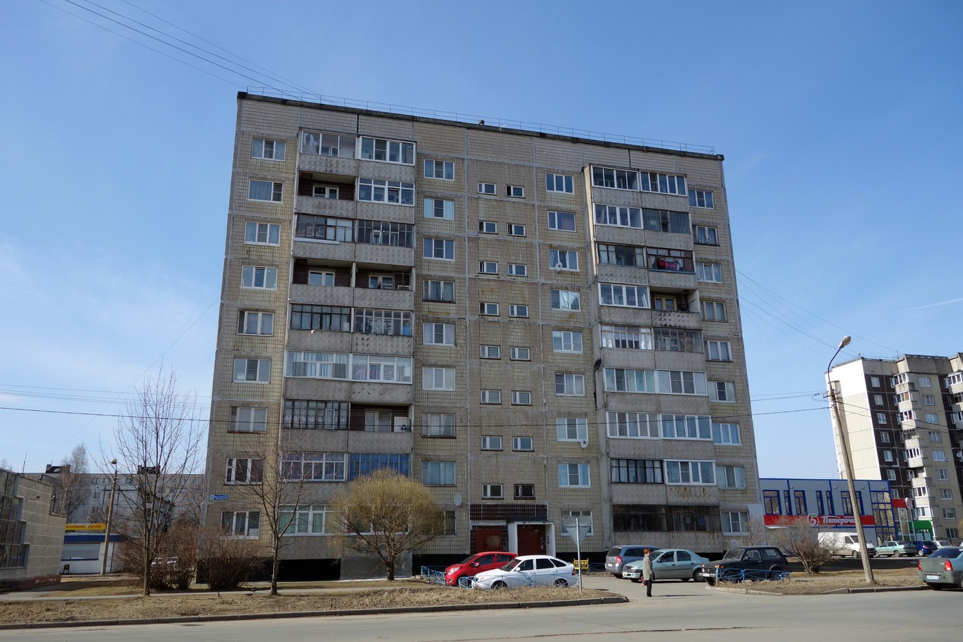 Кiришi, Улица Декабристов Бестужевых, 16