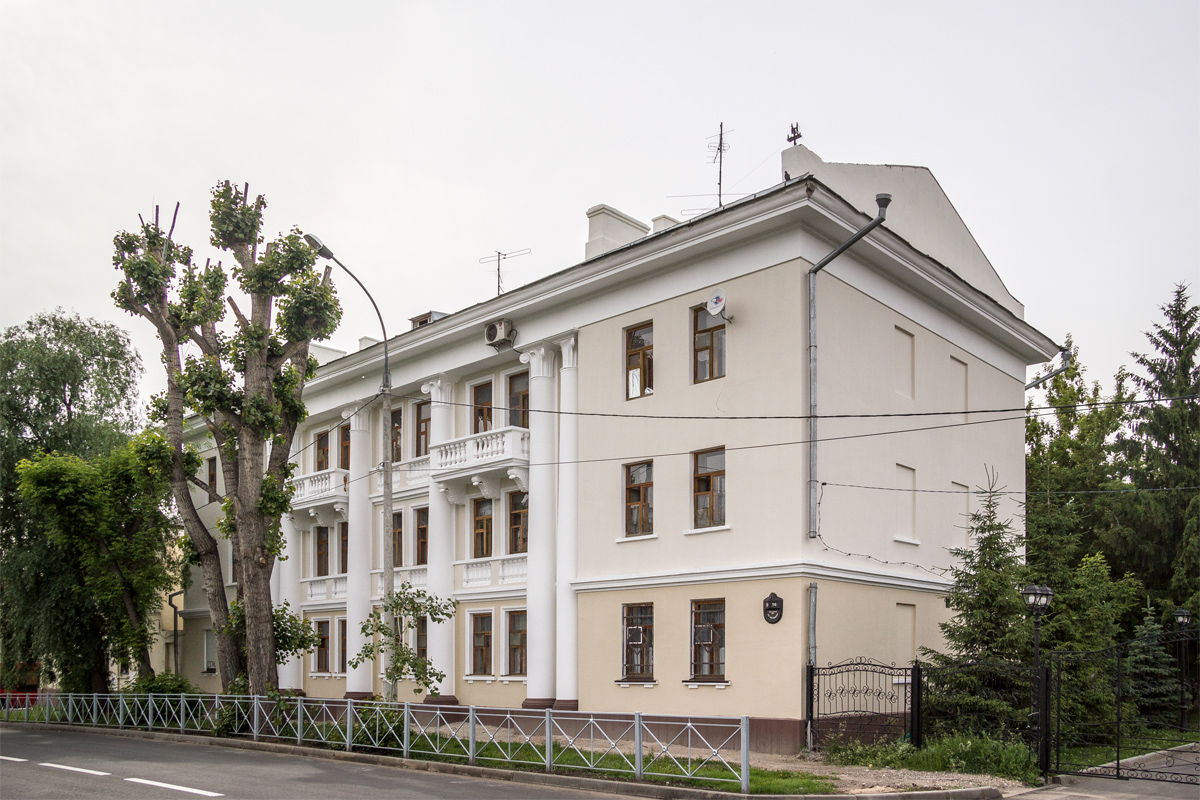 Казань, Улица Ахтямова, 16