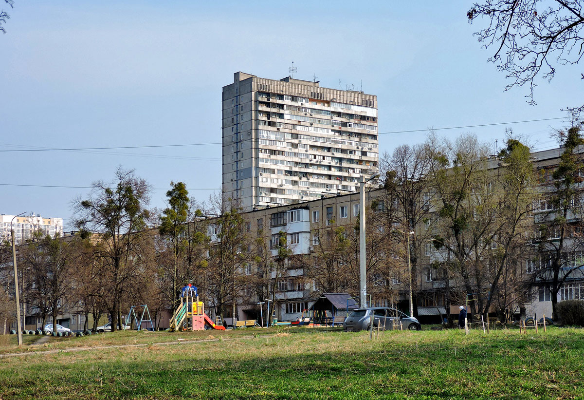 Kharkov, Познанская улица, 2; Познанская улица, 3