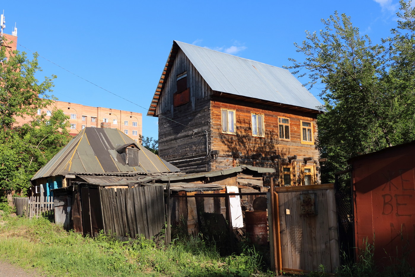 Томск, Улица Аркадия Иванова, 16
