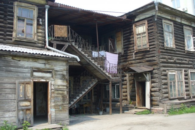 Омск, Улица Пушкина, 75 / Улица Разина, 34