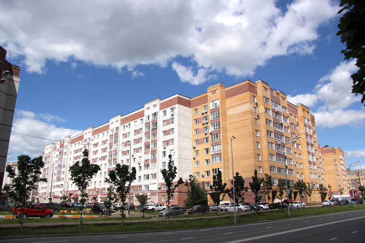 Казань, Улица Сибгата Хакима, 33; Улица Сибгата Хакима, 31 Казань, Улица Сибгата Хакима, 33; Улица Сибгата Хакима, 31