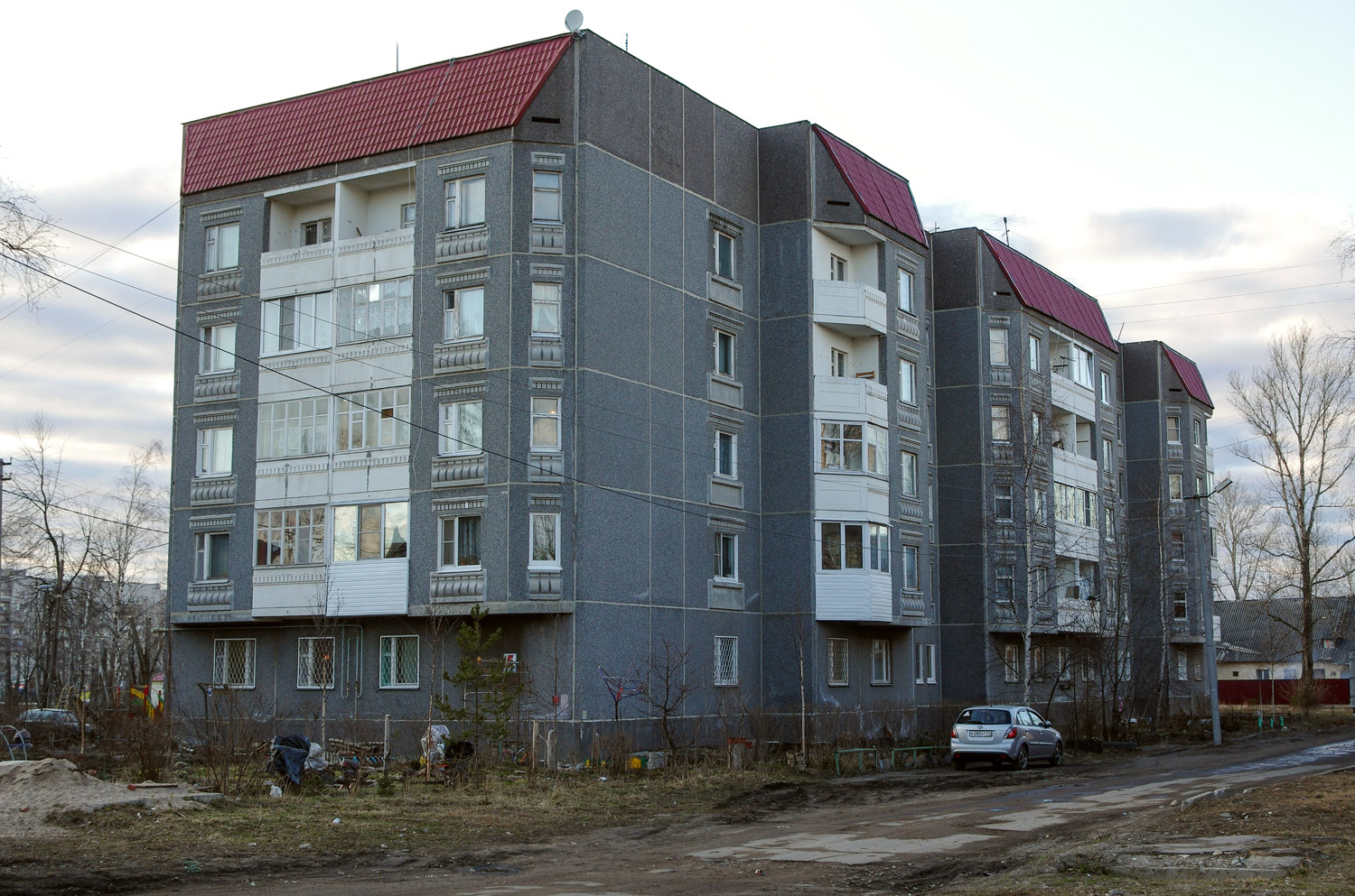 Никольское, Комсомольская улица, 5