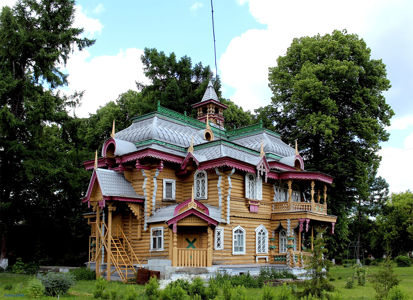 Volodarsk, Клубная улица, 6