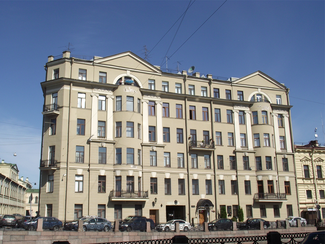 Санкт-Петербург, Набережная реки Мойки, 31 / Набережная Зимней канавки, 4