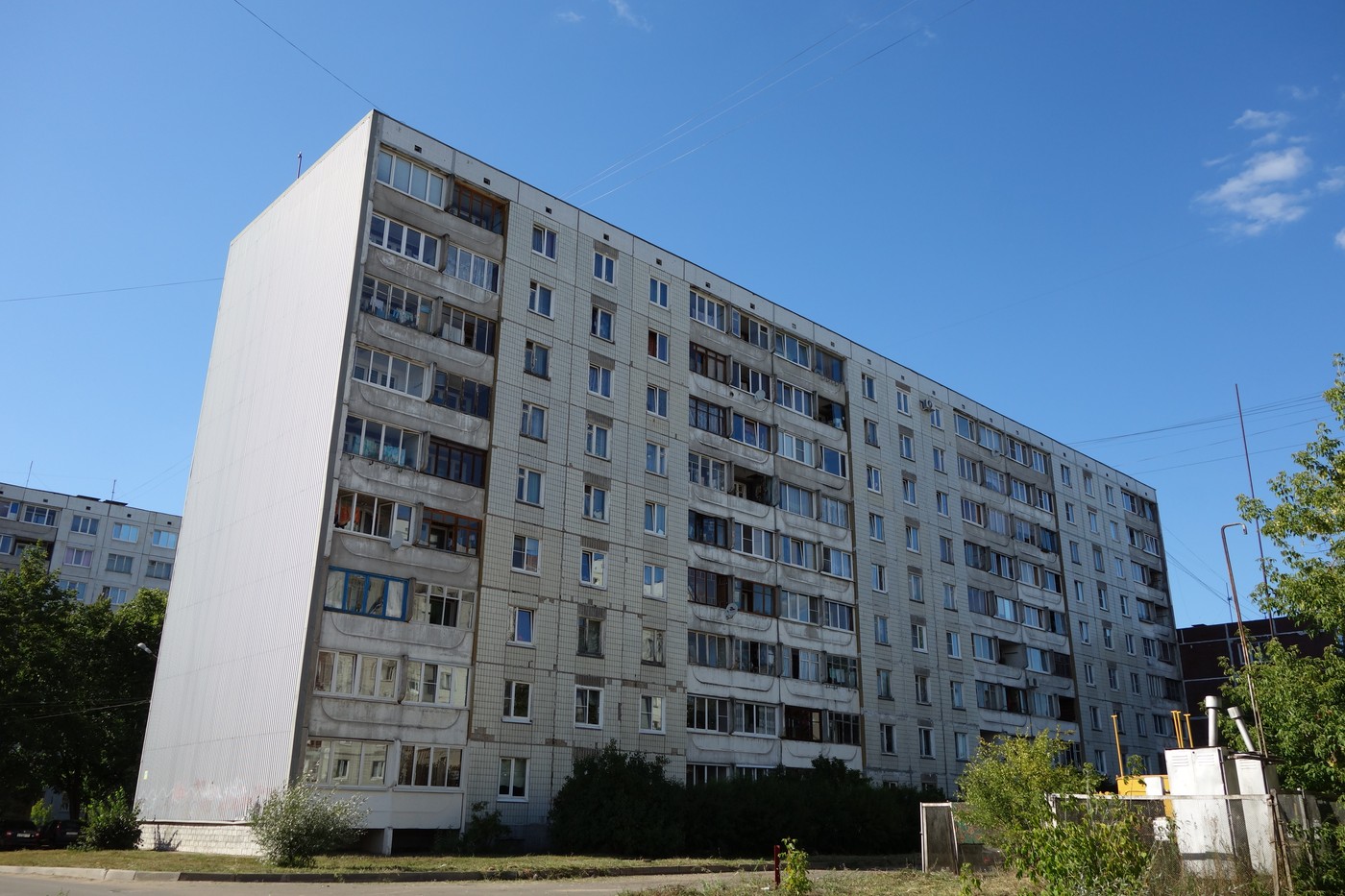 Луга, Проспект Володарского, 40 (подъезды 3-5)