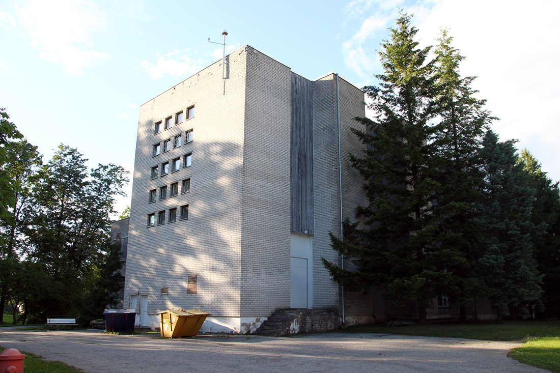 Вяндра, Pärnu-Paide maantee, 2