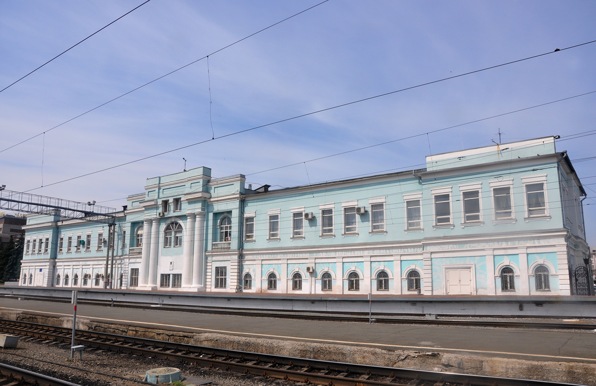 Челябинск, Привокзальная площадь, 1-3