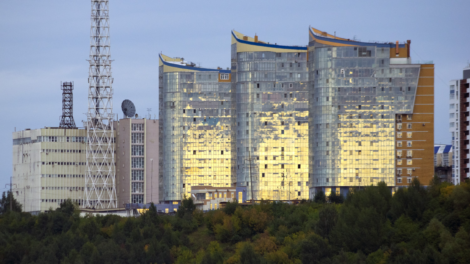 Пермь, Красновишерская улица, 39; Красновишерская улица, 35; Красновишерская улица, 37; Улица Крупской, 2
