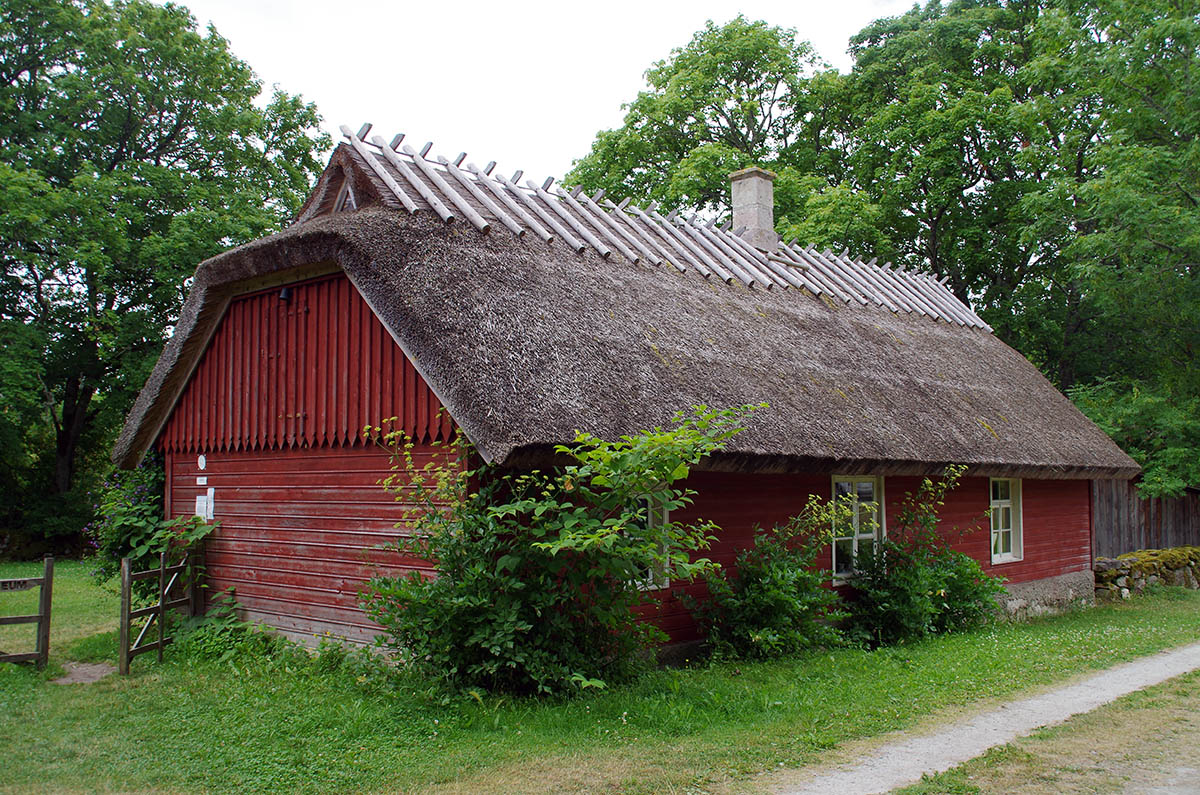 Когува, Koguva koolihoone
