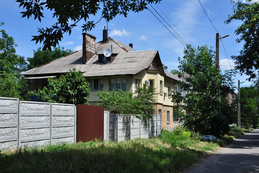 Днепр, Улица Караваева, 38