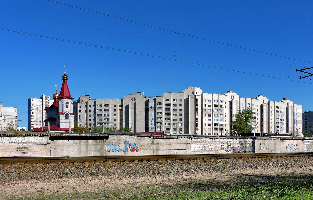 Харьков, Проспект Героев Харькова, 296; Поморская улица, 7
