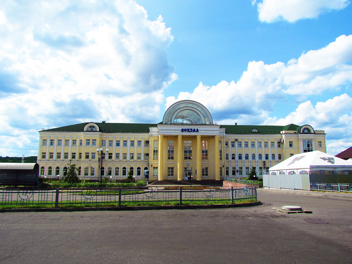 Купянск-Узловой, Улица Печерицы, 2А