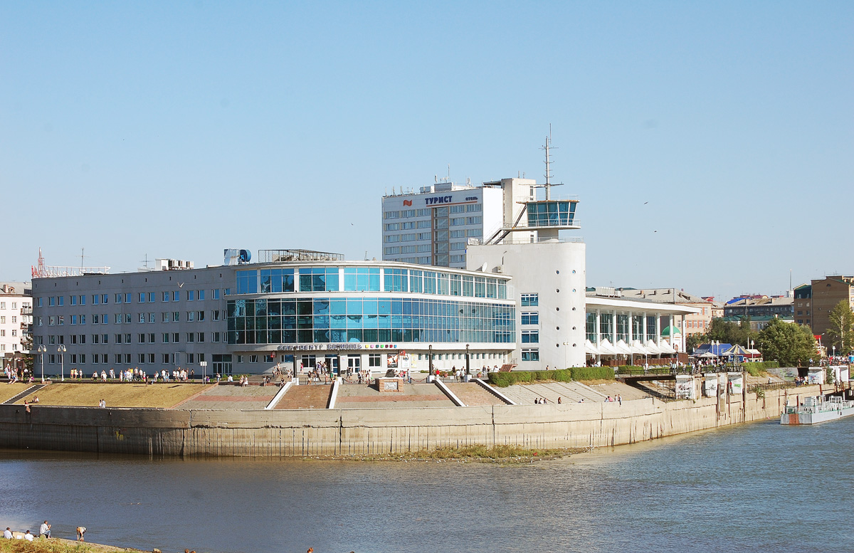 Омск, Улица Лермонтова, 2; Улица Броз Тито, 2