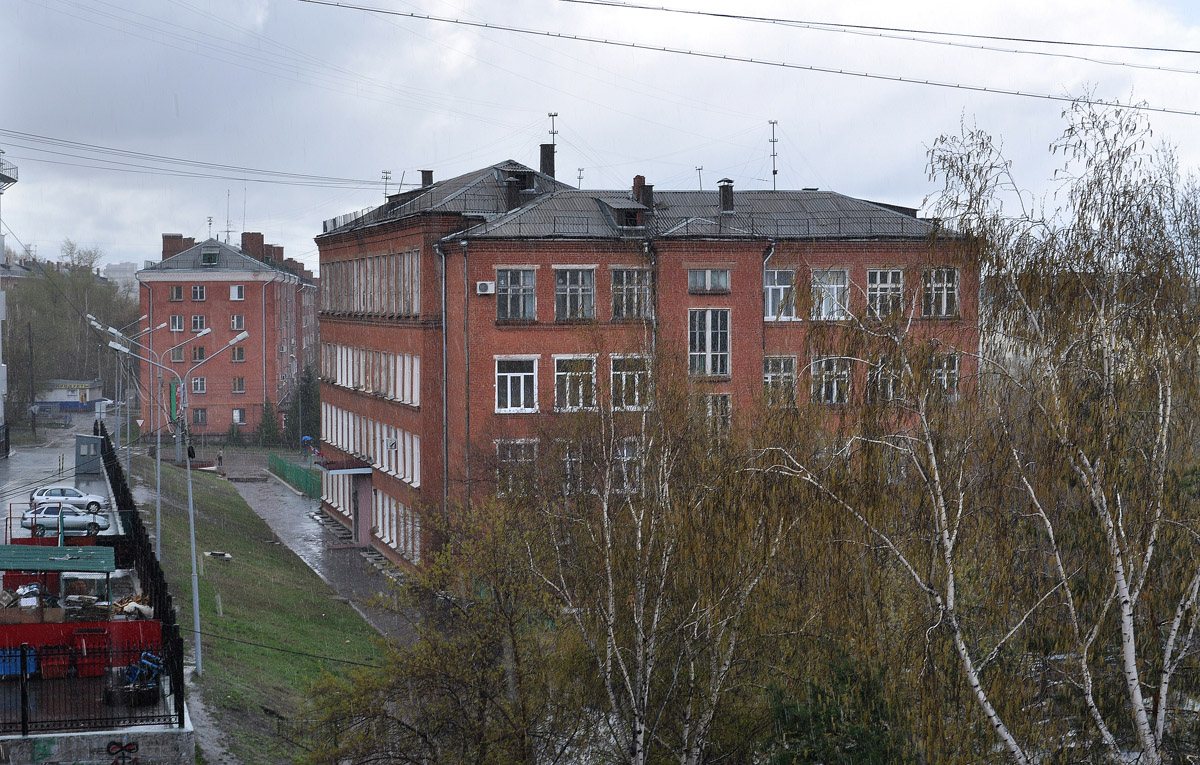 Омск, Тимуровский проезд, 2; Проспект Карла Маркса, 24а