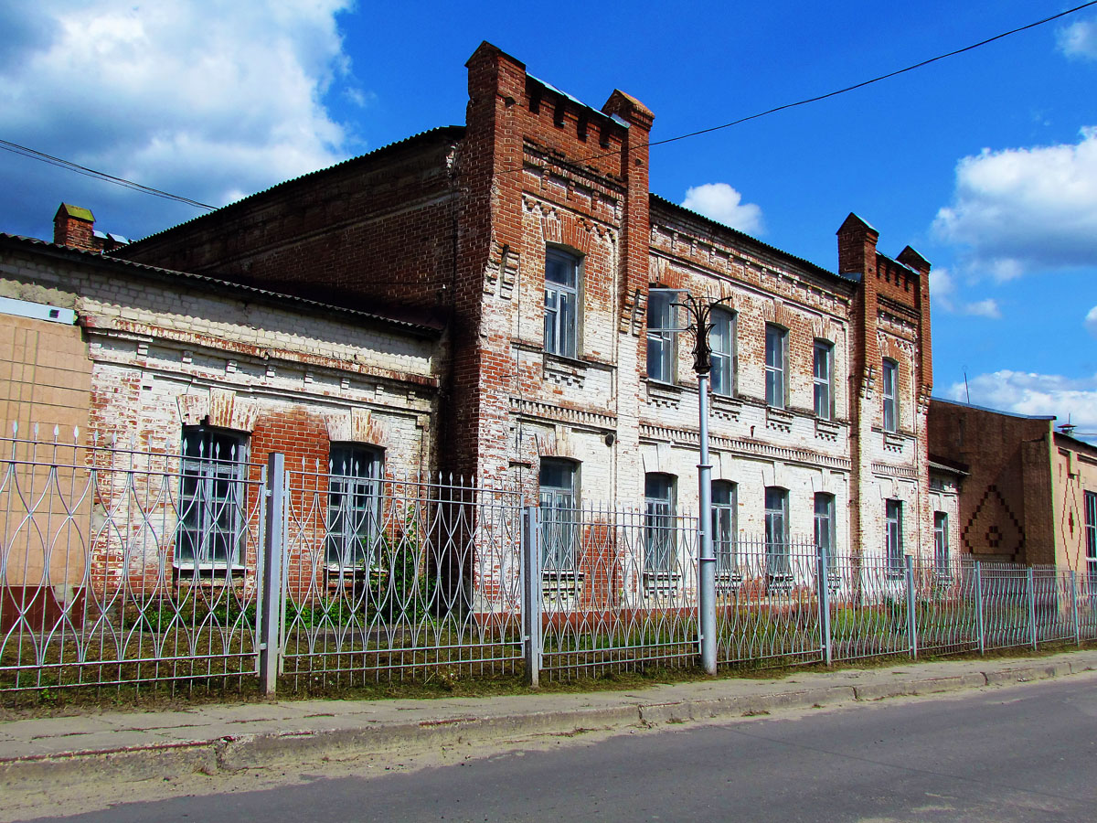 Купянск, Студенческая улица, 38
