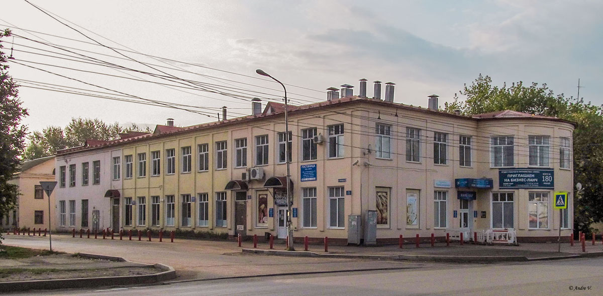 Уфа, Петрозаводская улица, 2 / Сельская Богородская улица, 9