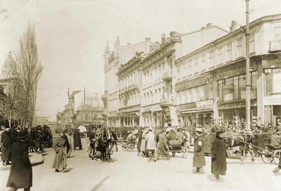 Одеса, Катерининська вулиця, 15; Катерининська вулиця, 17; Дерибасівська вулиця, 14 / катерининська вулиця, 17
