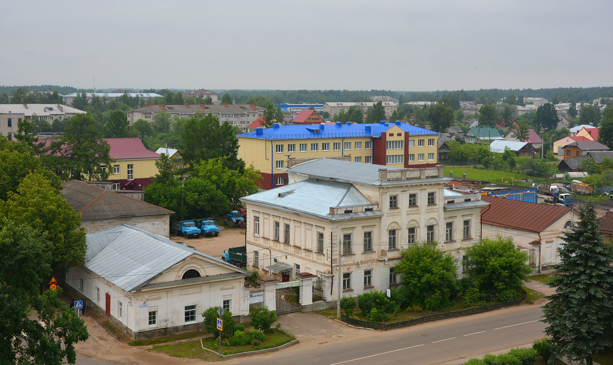 Мышкин, Успенская улица, 2; Улица Карла Либкнехта, 35