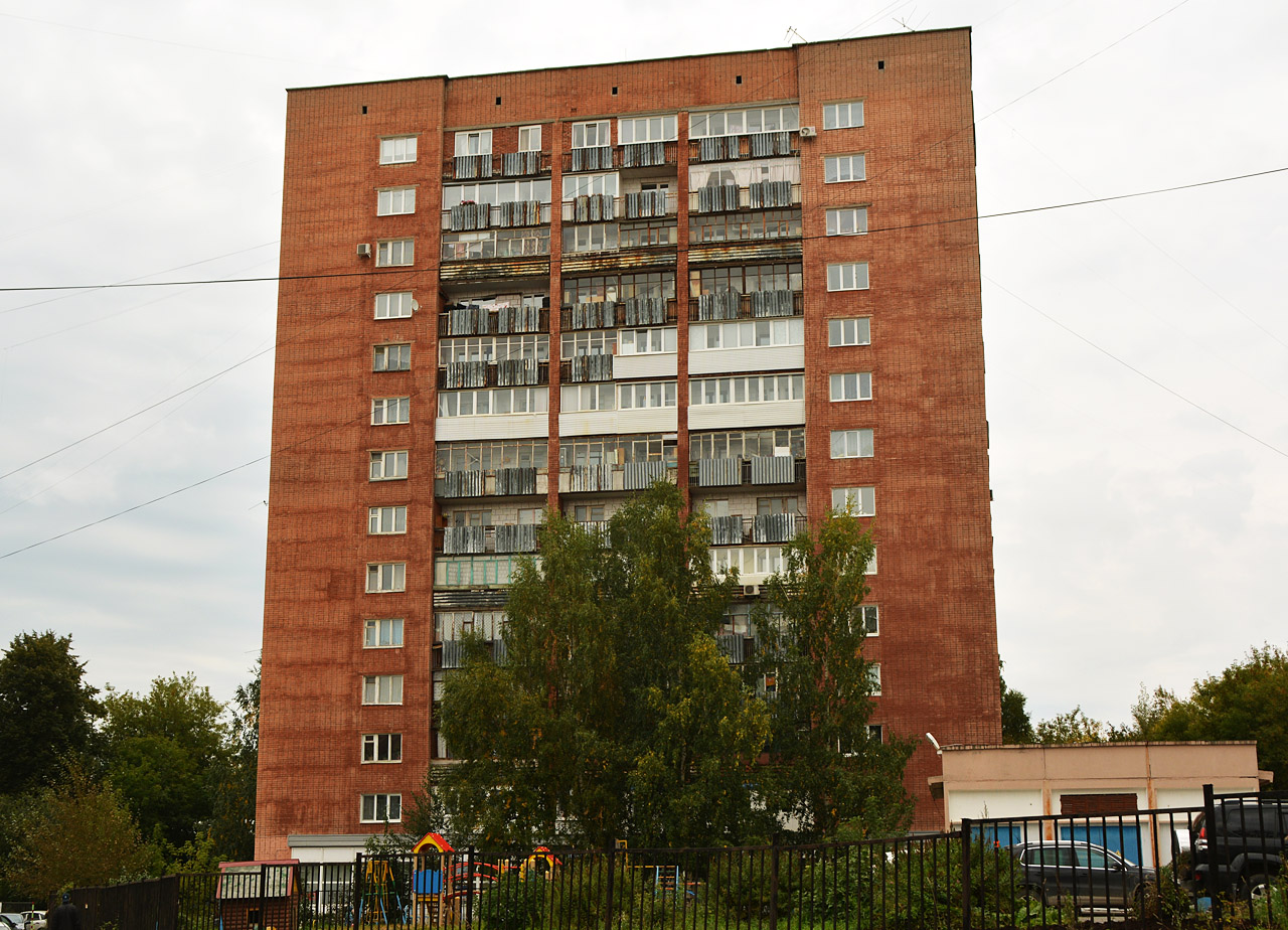 Пермь, Кронштадтская улица, 10