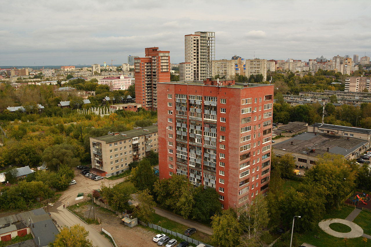 Пермь, Грузинская улица, 13; Грузинская улица, 15; Екатерининская улица, 175. Пермь — Панорамы