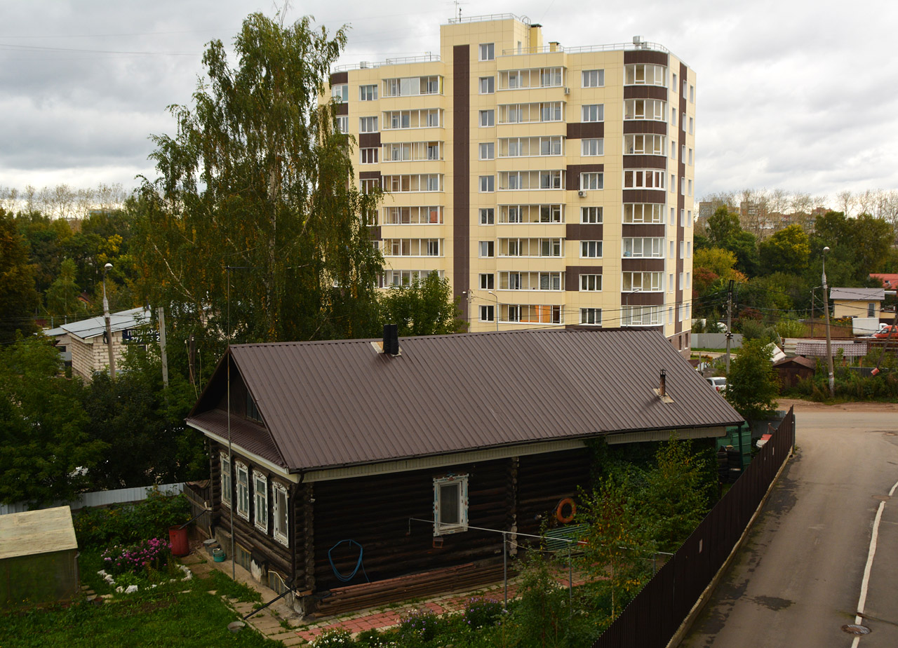 Пермь, Улица Левченко, 30; Улица Левченко, 21