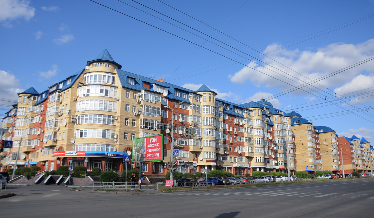 Омск, Улица 10 лет Октября, 43; Улица 10 лет Октября, 43/1