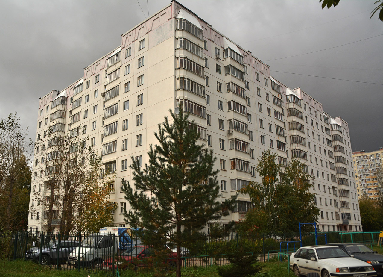 Пермь, Улица Карпинского, 120