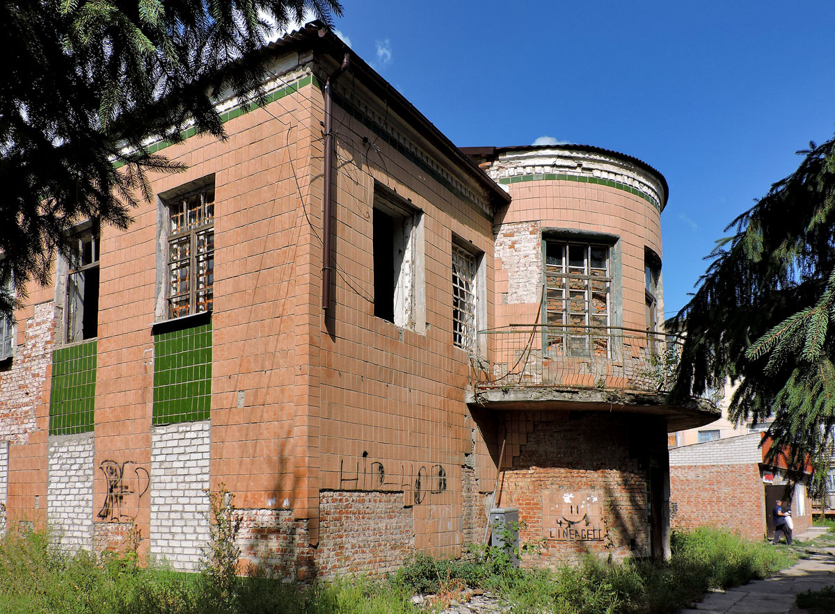 Чкаловське, Улица Чкалова, 30