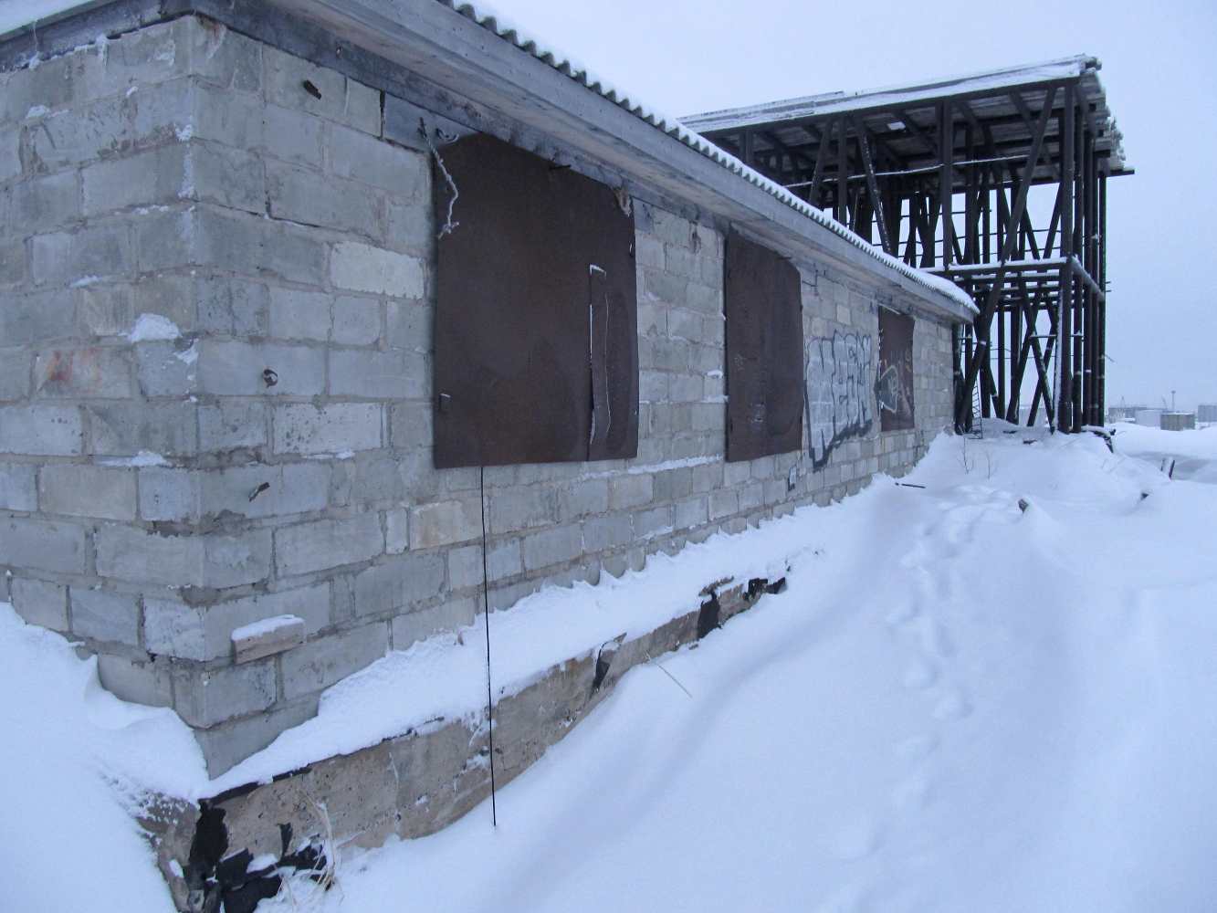 Искателей, Озёрная улица, водонапорная башня