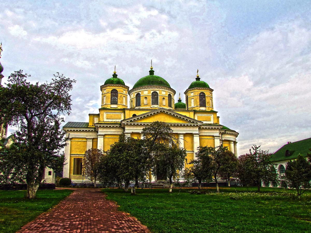 Novgorod-Sivers'kyy, Улица Пушкина, 1