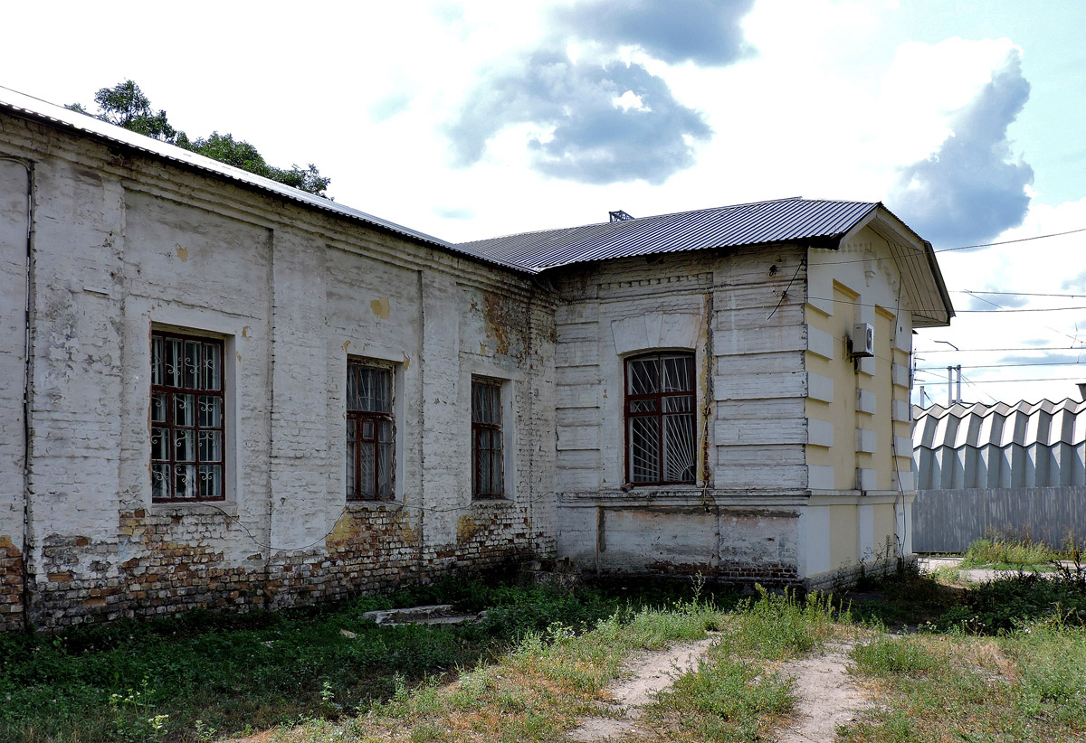 Купянск-Узловой, Площадь Железнодорожников, 14*