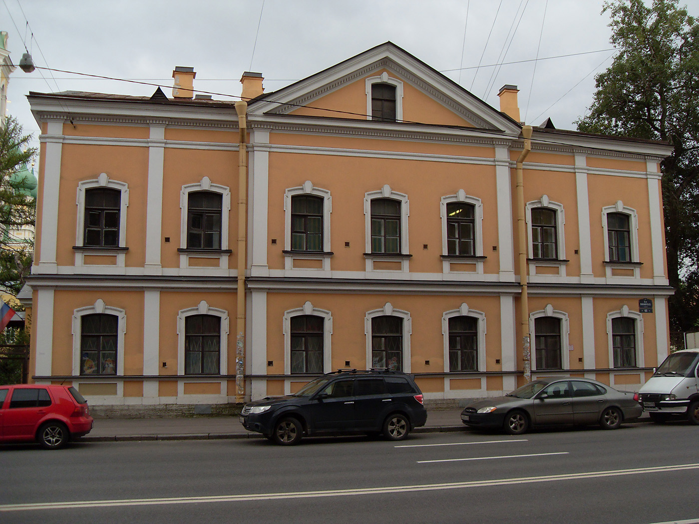 Petersburg, 8-я линия В. О., 65