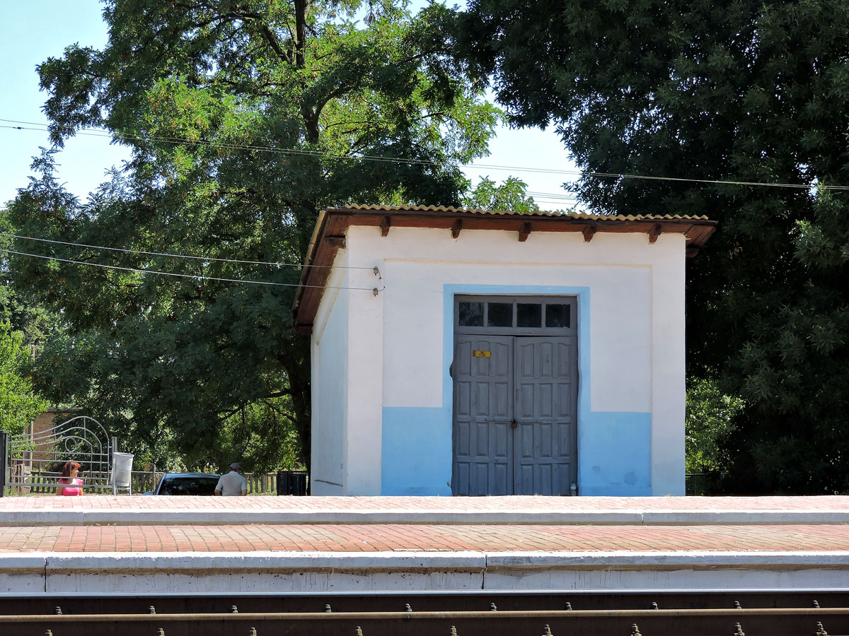 Боровая, Привокзальная улица, 14