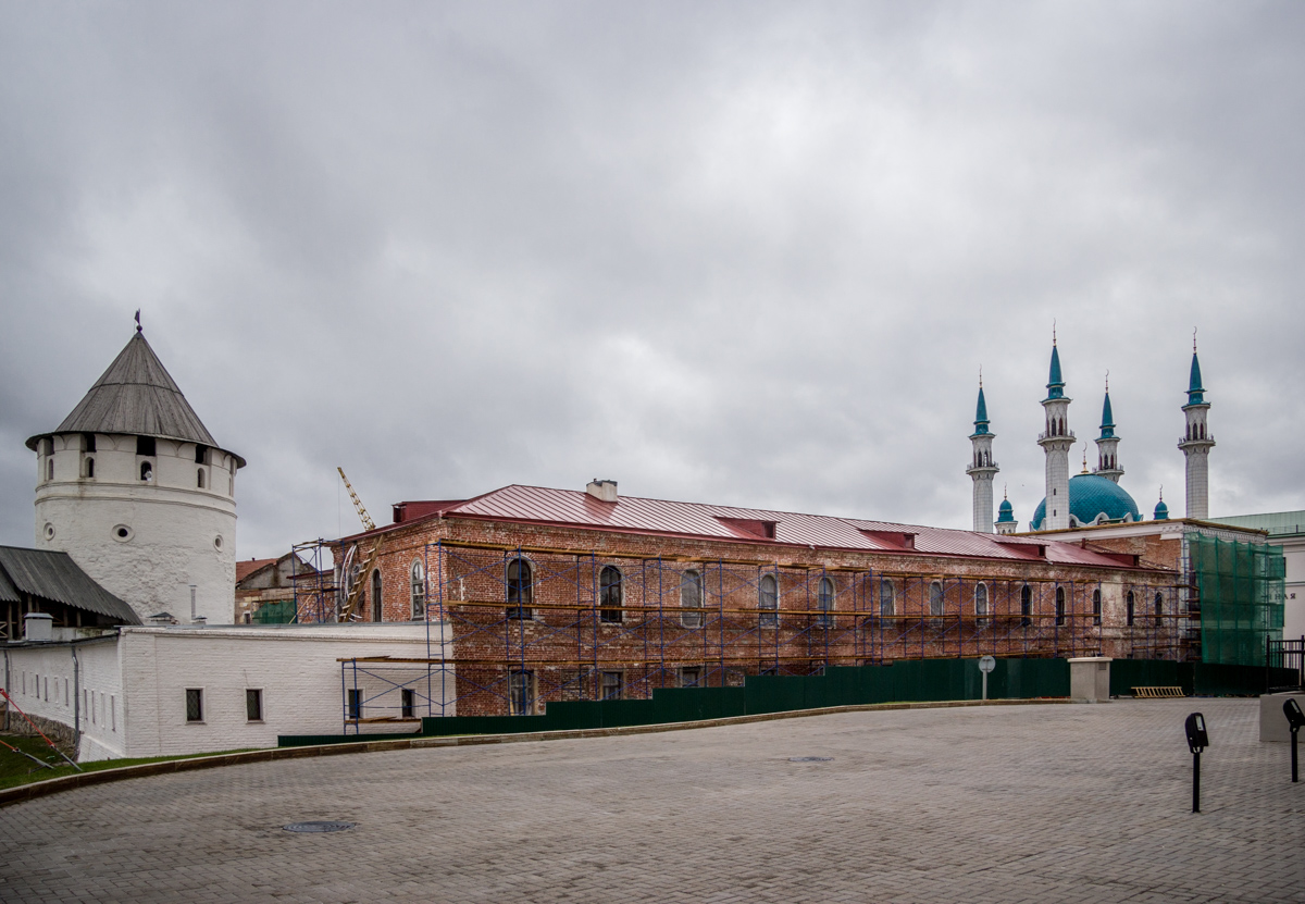 Казань, Кремль, Консисторская башня; Кремль, 4